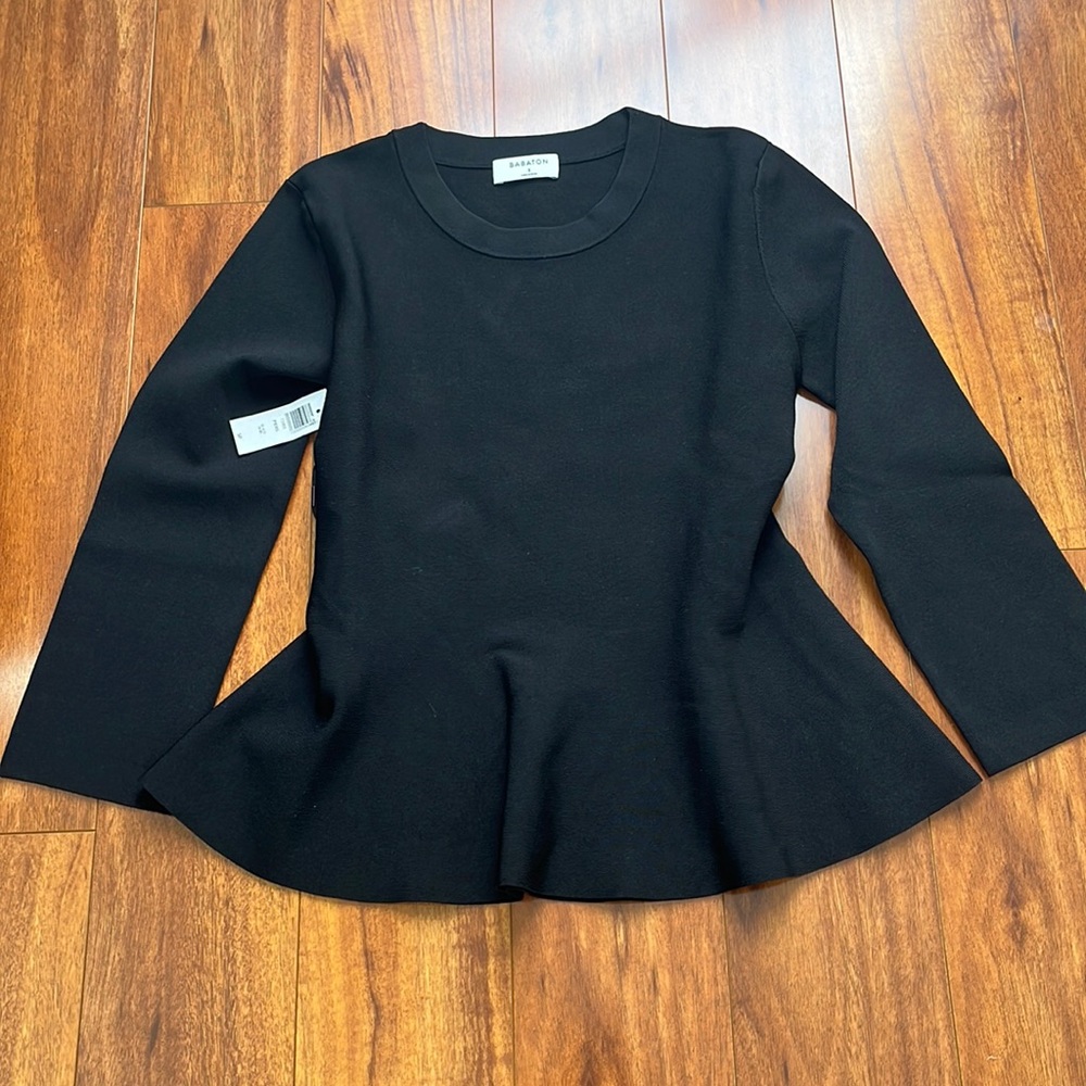 Elegant Aritzia Babaton Piers Blouse